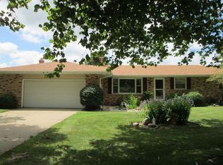 2801 Fir Rd, Bremen, IN 46506