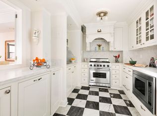 333 E 55th St APT 5A, New York, NY