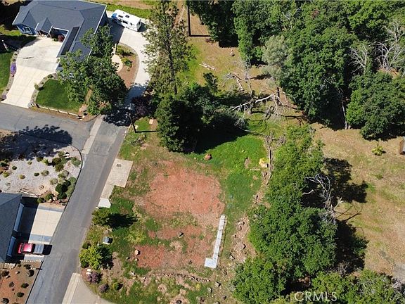 4th image of 231 Pinewood Dr #1