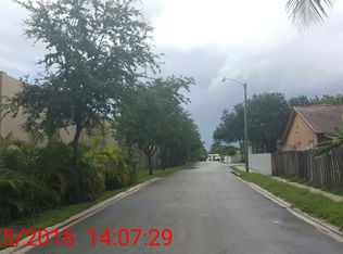 9181 NW 148th St, Miami Lakes, FL 33018
