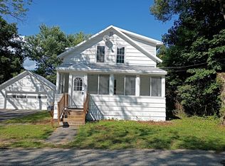 13 5th Ave, Mechanic Falls, ME 04256