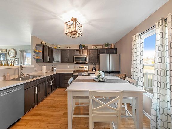 5th image of 4468 Bowline Ct