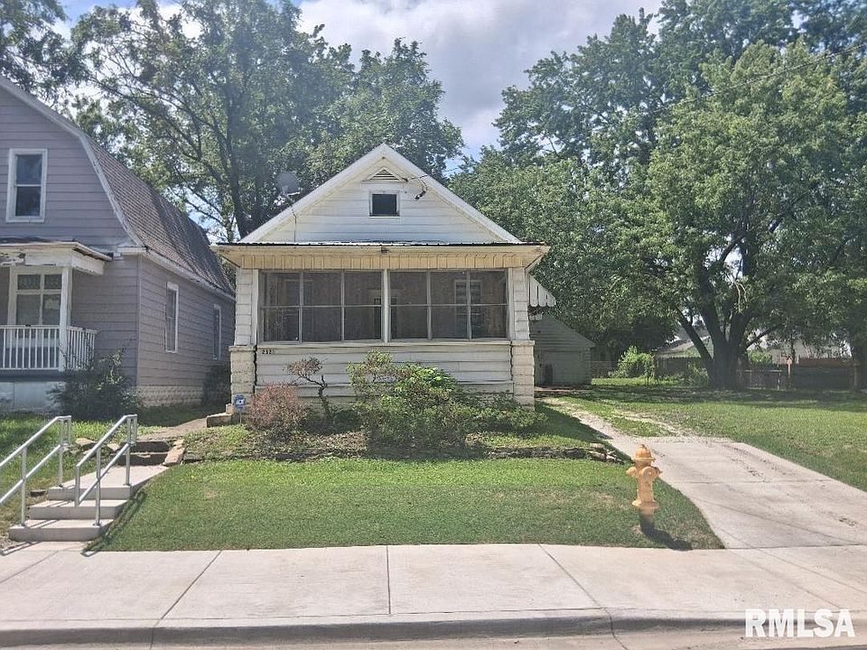 1st image of 2326 W Wiswall St