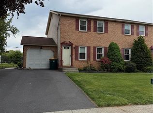 20 Grove St, Easton, PA 18045