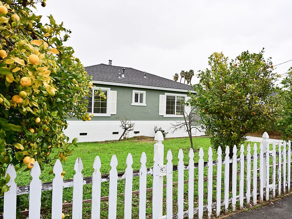 1st image of 983 Bryant Way #983