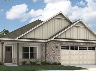 1972 Hidden Lakes Dr, Opelika, AL 36801