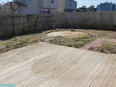 2nd image of 7634 Kelvinway Dr