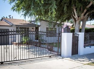 22026 Schoolcraft St, Canoga Park, CA 91303