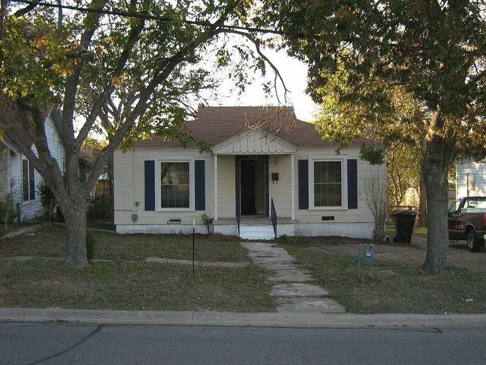 1st image of 1612 N 1st St