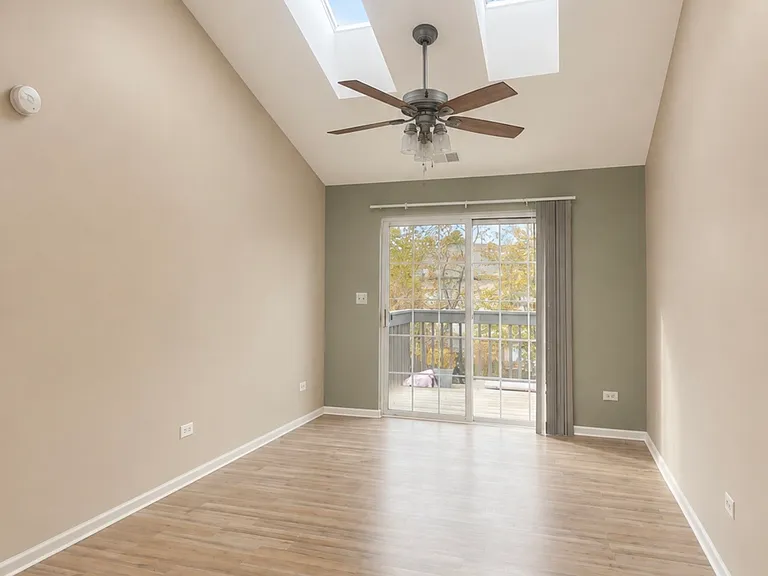 1620 Grove Ave #C — Photo 3
