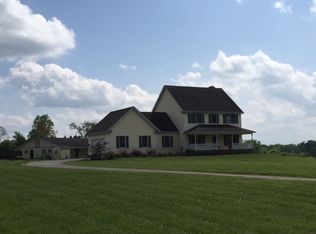 9405 Stafford Rd, Chagrin Falls, OH 44023