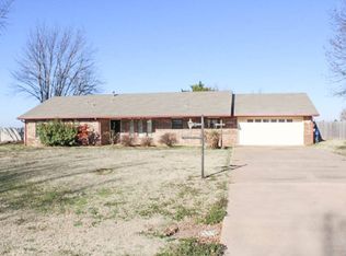 126 Sara Dr, Enid, OK 73703