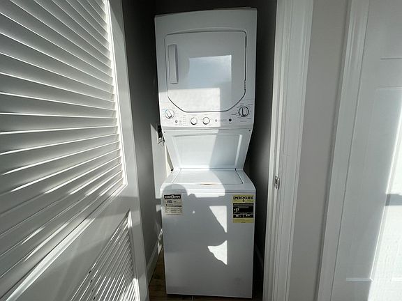 4th image of 45 Clifton Pl #22B