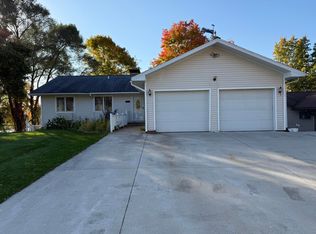 181 Hilltop Dr, Hart, MI 49420