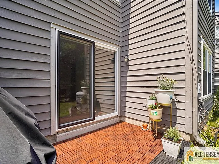 1 Brookline Ct #C — Photo 28
