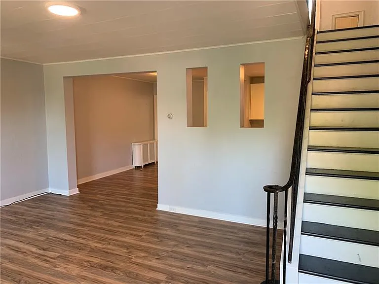 4607 Eden Way — Photo 2