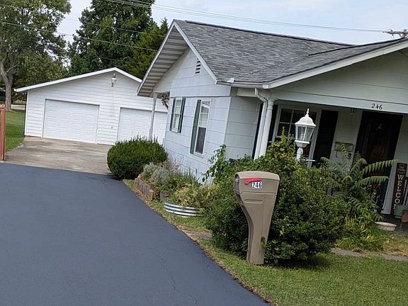 3rd image of 246 Main Rd
