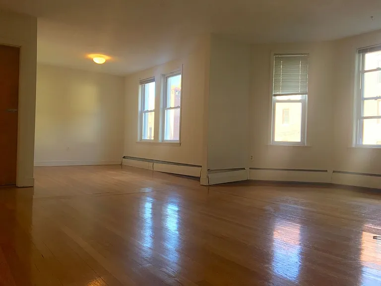 304 Tappan St #D1 — Photo 25