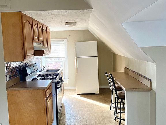 4th image of 1548 Alameda Ave #3