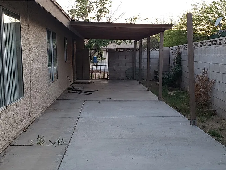 4316 Honeycomb Dr — Photo 12