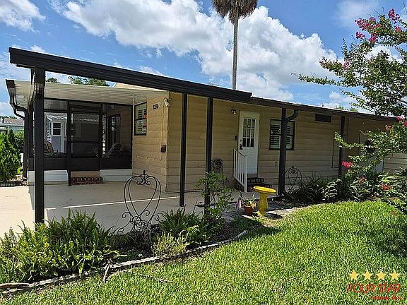 2nd image of 2276 Mariposa Ave