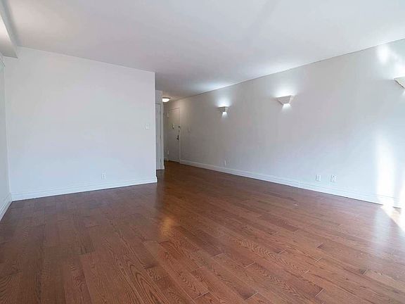 4th image of 330 W 45th St APT 7C