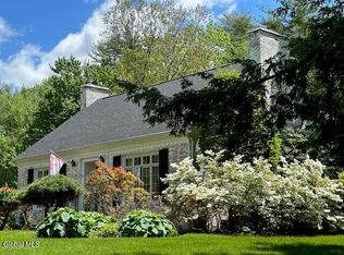 2254 Algonquin Rd, Niskayuna, NY 12309