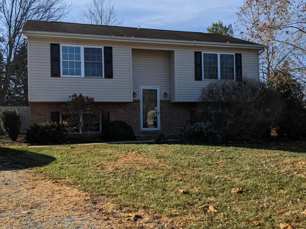45 Bentley Cir, Grottoes, VA 24441