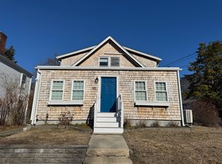 562 S Main St #1, Centerville, MA 02632