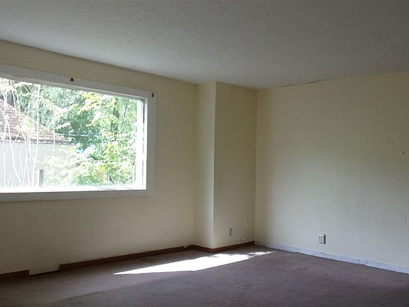 5th image of 1335 E Bowman St
