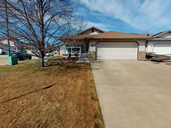 76 Chancery Way, Strathcona County, AB T8H 1Z3