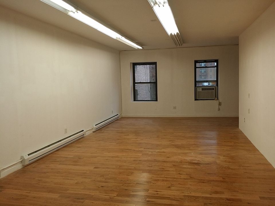 Building Photo 3