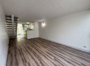 1822 Punahou St #12, Honolulu, HI 96822