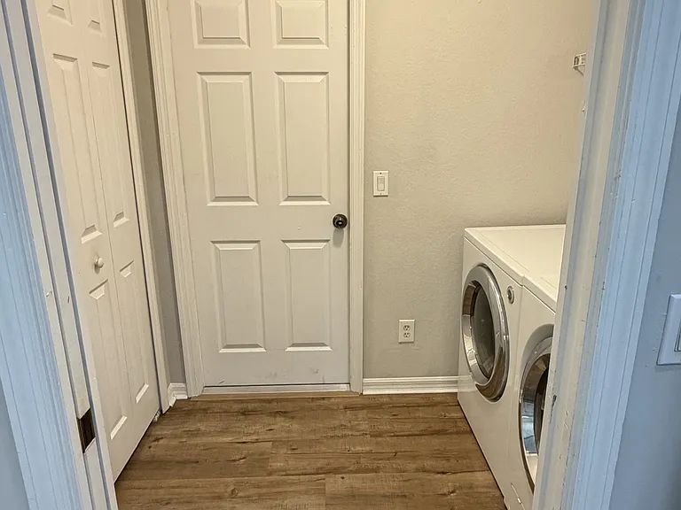 1229 SE 21st Pl — Photo 25
