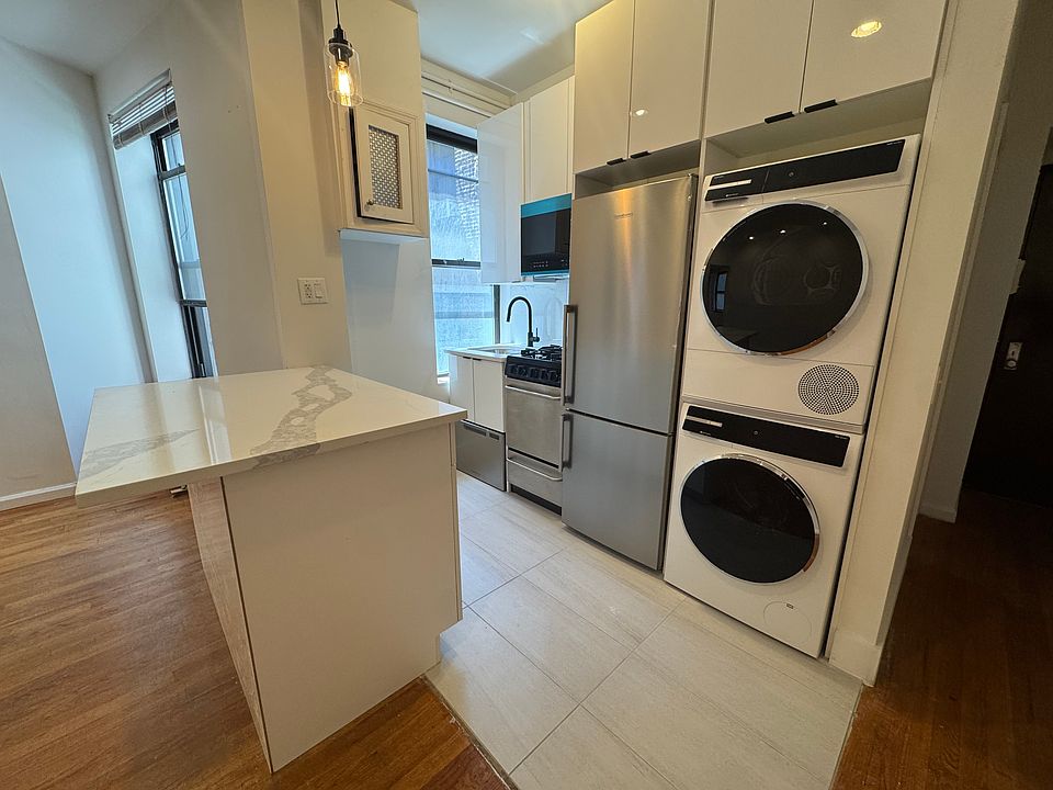 1st image of 188 2nd Ave APT 4