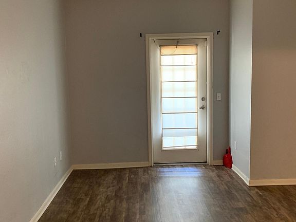 5th image of 860 N Orange Ave APT 221