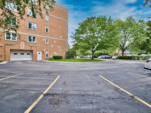 5th image of 7450 N Waukegan Rd APT 404