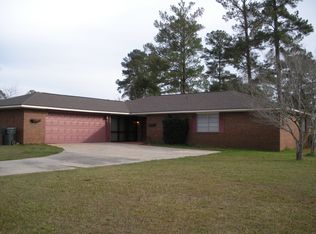 1101 E Howard St, Glennville, GA 30427