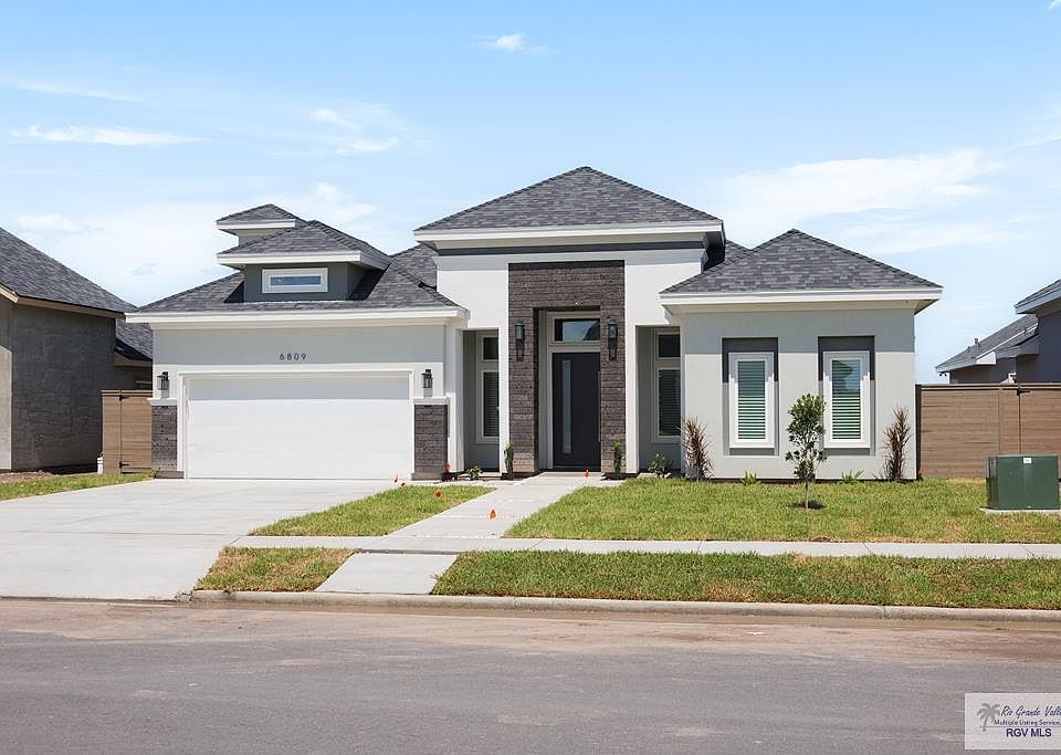1st image of 6809 Woodlands Ave #32