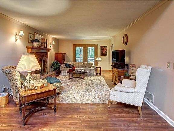 5th image of 10173 Mataire Ln