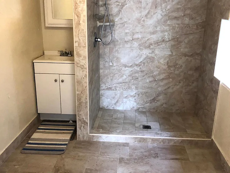 1015 E Cliff Dr #1/2-B — Photo 4