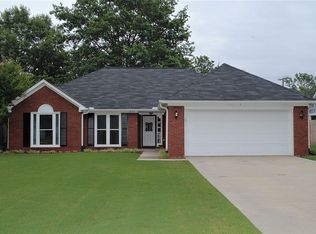 1404 Lake Crest Dr SW, Decatur, AL 35603