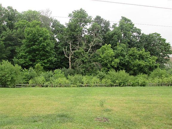 2nd image of 7044 Glade Ln