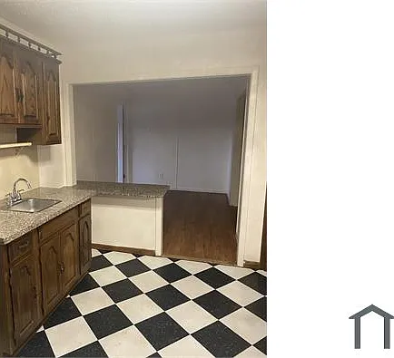 12110 Hoblitzelle Dr — Photo 4