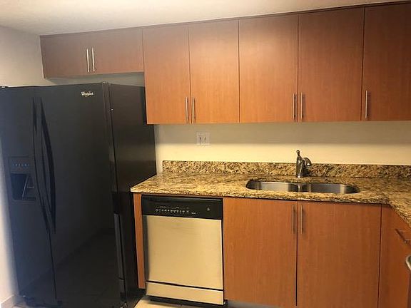 3rd image of 3300 NE 192nd St APT 1616
