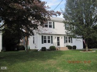 26 Sunnyridge Pkwy, Trumbull, CT 06611