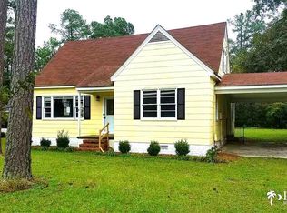 320 Lee Cir, Dillon, SC 29536