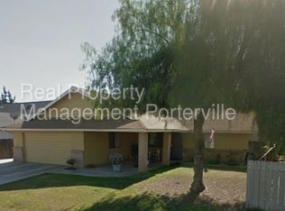 2215 Kings Cross Way, Porterville, CA 93257