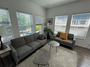 1916 Calumet St, Houston, TX 77004