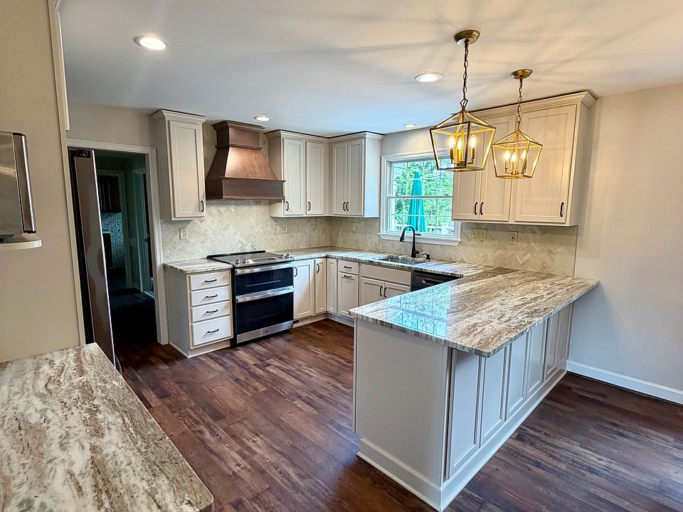 1st image of 2511 Claret Dr